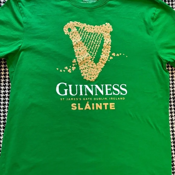 Women’s Shamrock Guinness T-Shirt - Picture 4 of 8